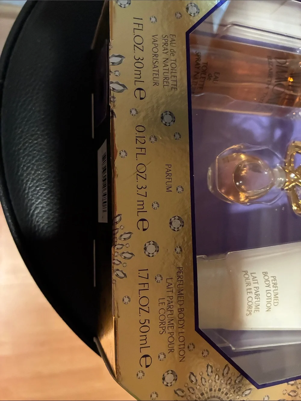 White Diamonds by Elizabeth Taylor Bath & Body Gift Set in Purple and Gold